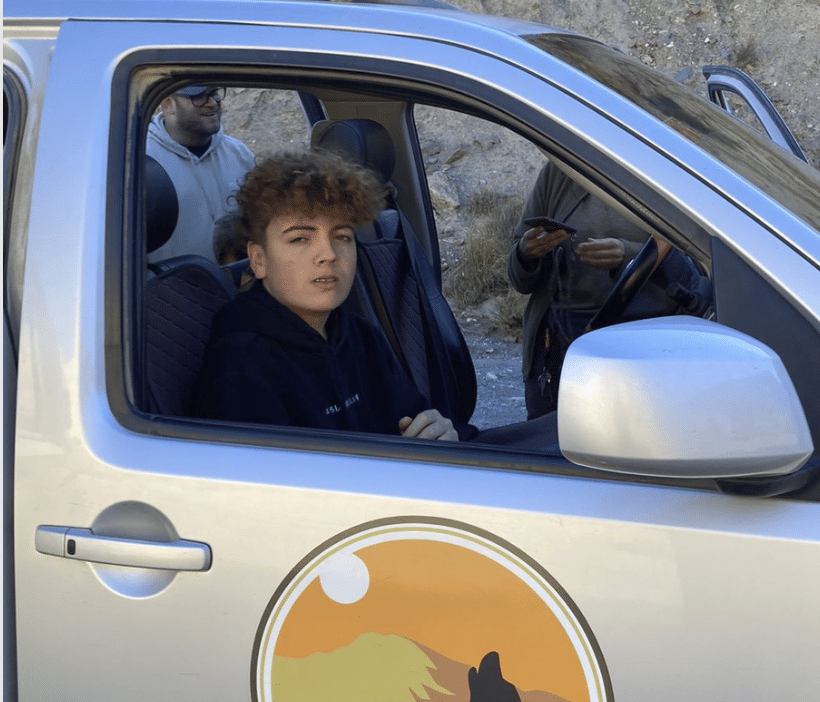 Arthur - Take a Jeep tour of the desert
