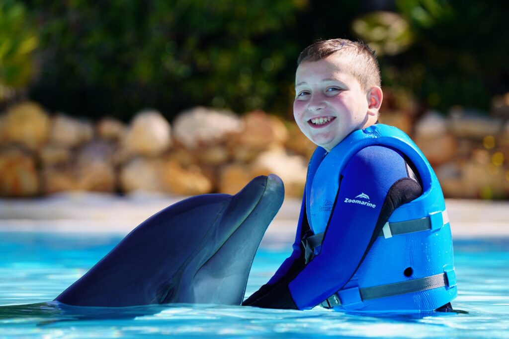 Francesco - Nuotare con i delfini